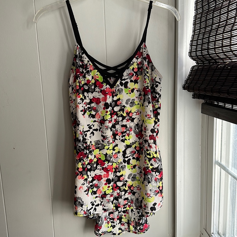 Maurice’s tank top